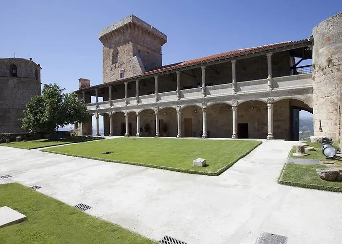 Hotel De Castillo 4*